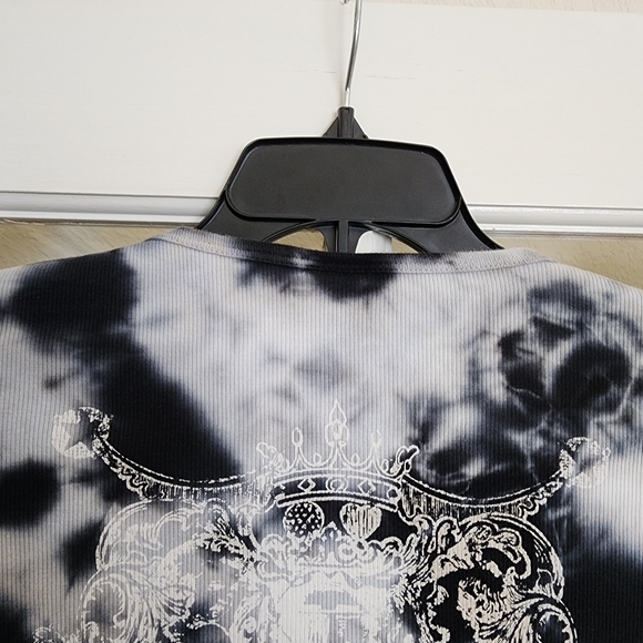 Sledge USA Y2K Tie-Dye Rhinestone Crest V-Neck Top XL Made in USA - Picture 6 of 12